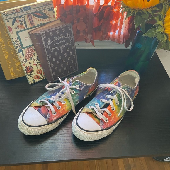 Converse Shoes - Converse tie dye low tops